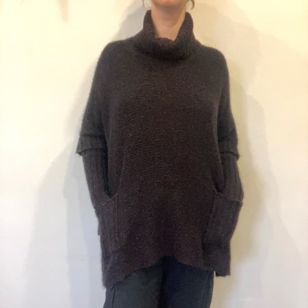 Lily Morgan Cotton blend Black and dark red Turtleneck Sweater in size L and XL - Picture 4 of 13